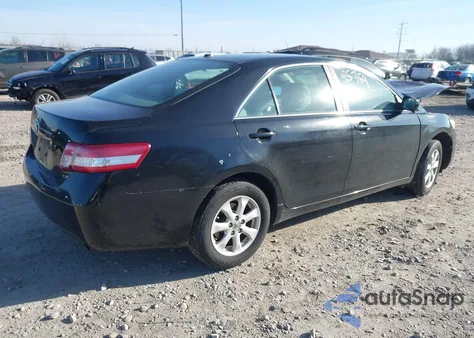 2011 Toyota Camry Le z USA, uszkodzony, nr VIN 4T1BF3EK8BU208430